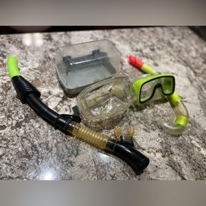 Imperial m12 glass mask with impulse 2 snorkel
Cayman island mask with snorkel